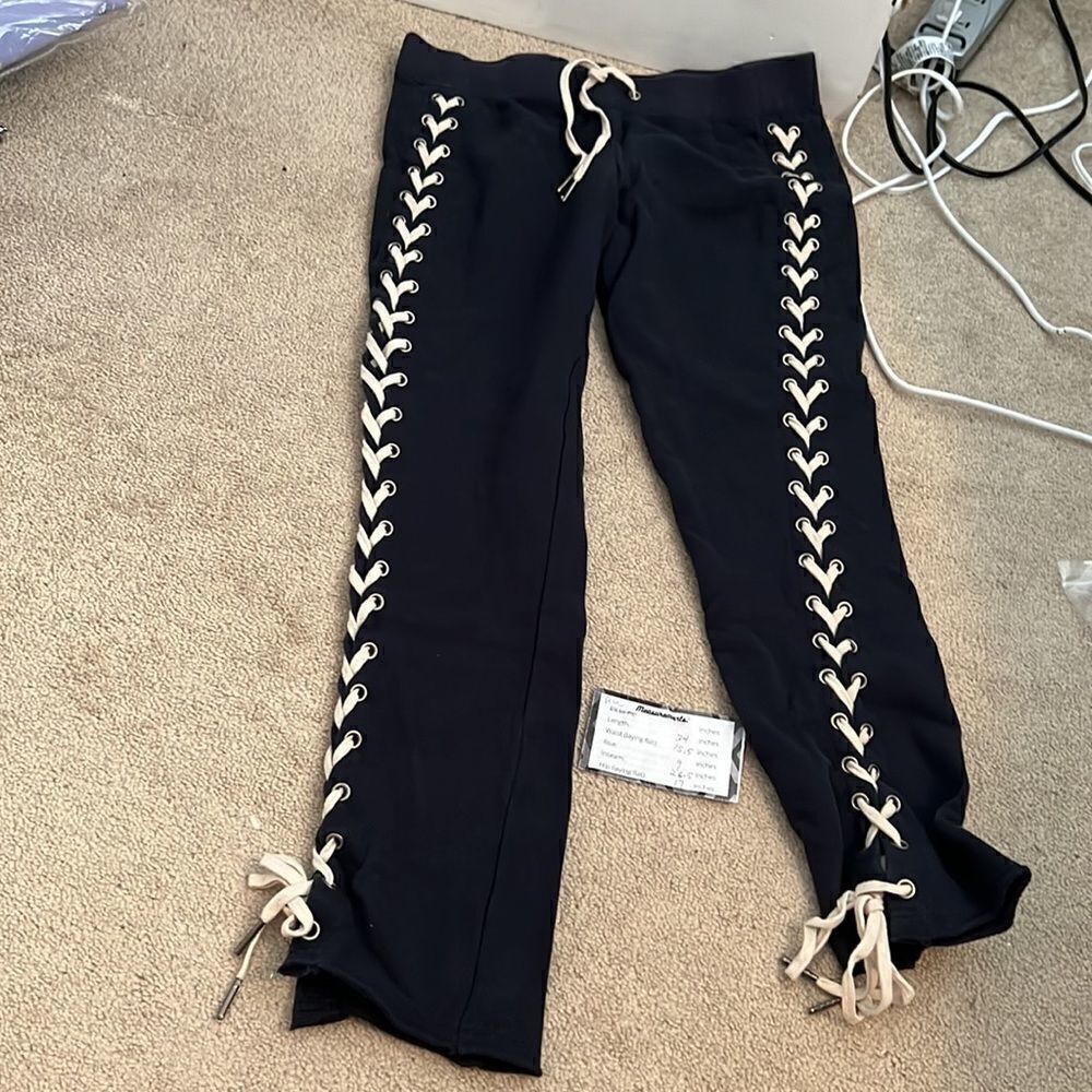 Pam and Gela Lace Sweatpants small